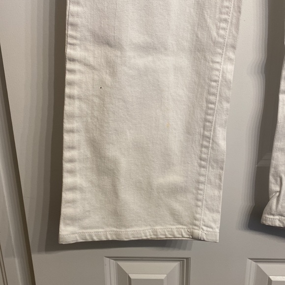 White 2 button jeans - Picture 3 of 6